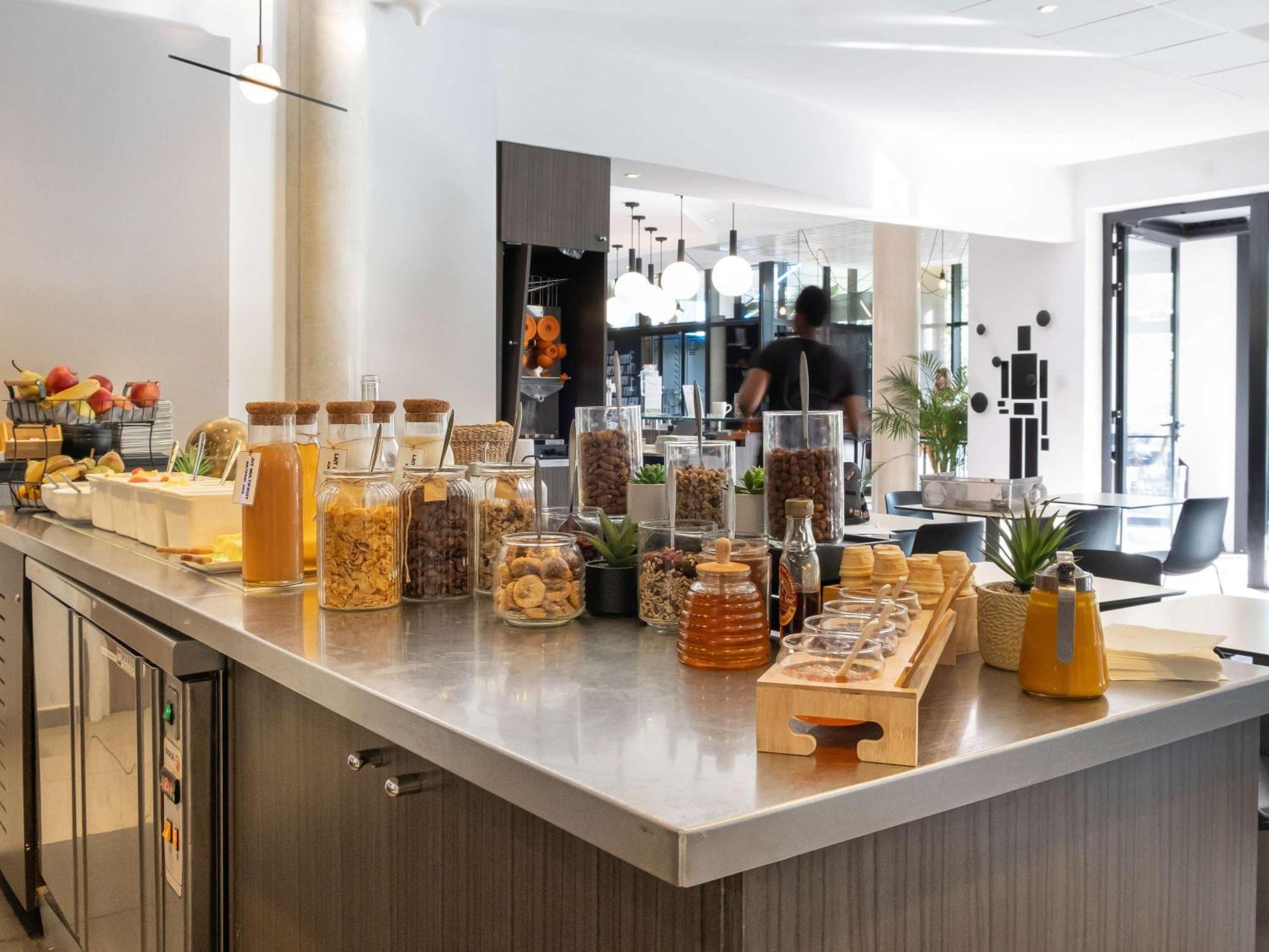 Ibis Styles Toulouse Cite Espace Bagian luar foto