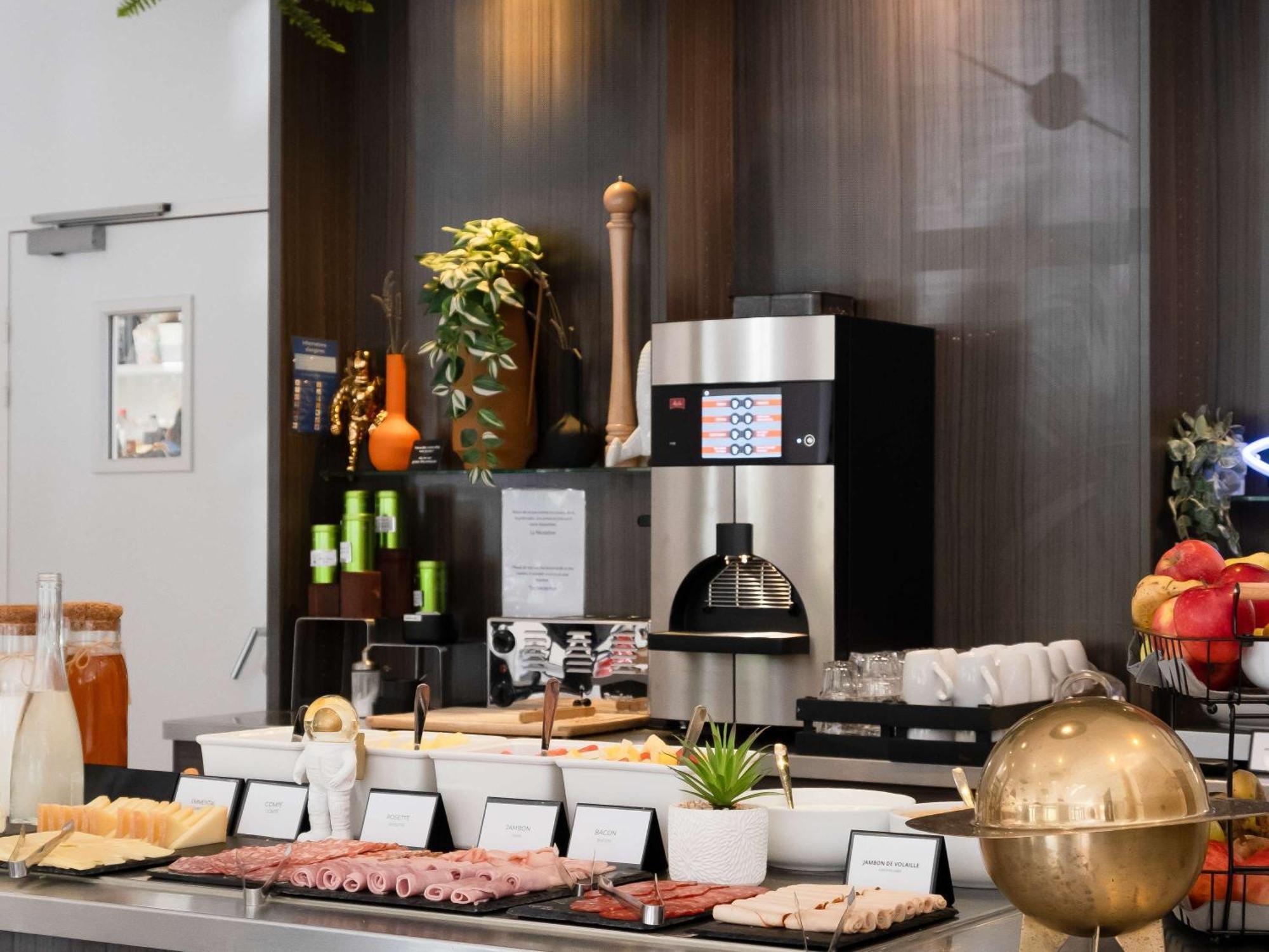 Ibis Styles Toulouse Cite Espace Bagian luar foto